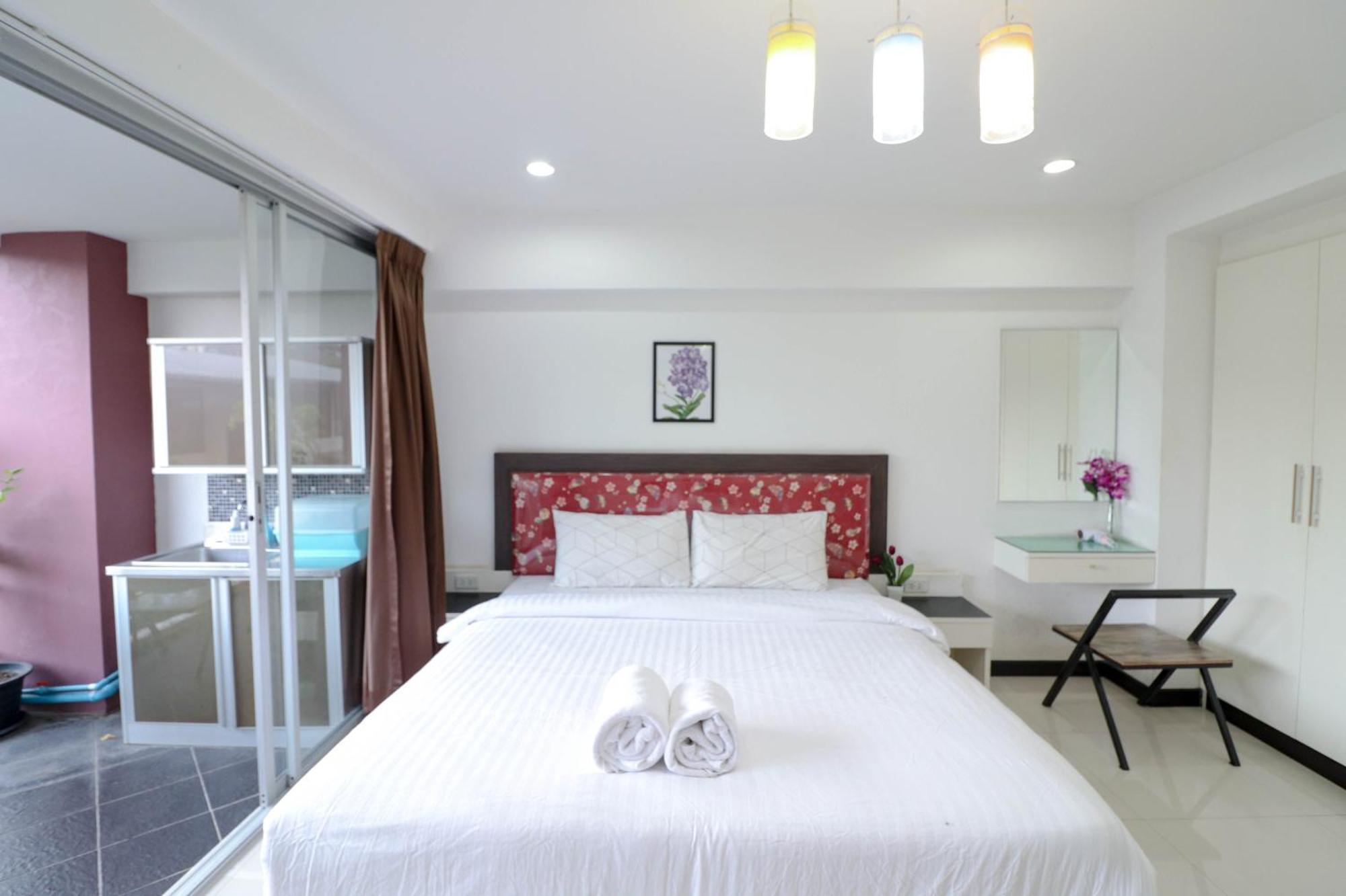 Baan Sabai Rama IV Apartment Bangkok Exterior foto