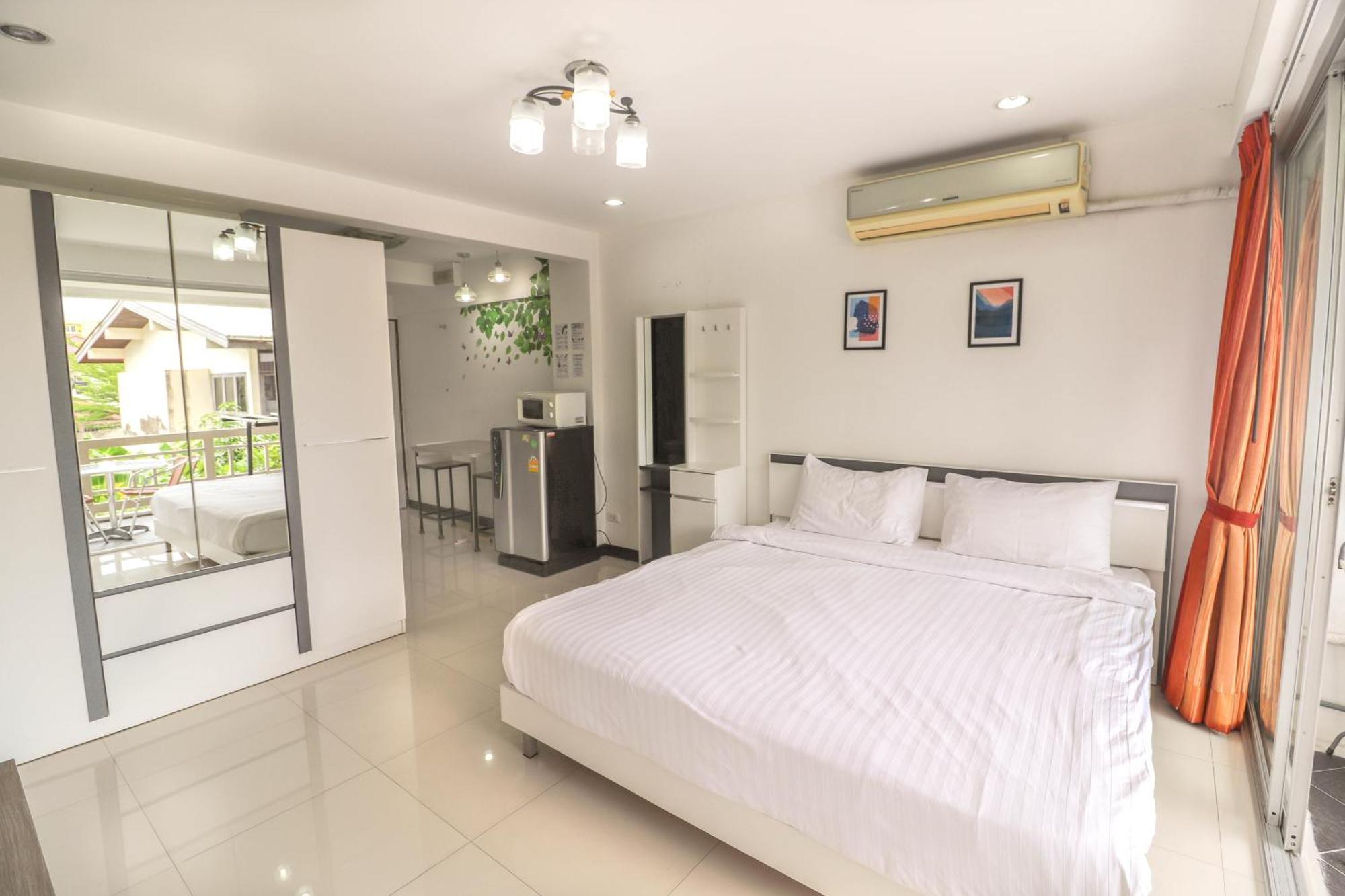 Baan Sabai Rama IV Apartment Bangkok Exterior foto