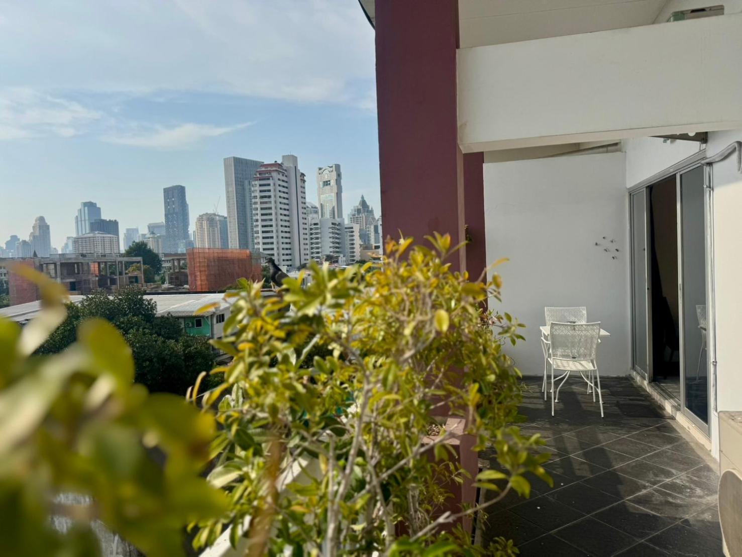 Baan Sabai Rama IV Apartment Bangkok Exterior foto
